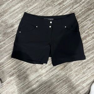 Never worn size 4 golf short Slazenger brand